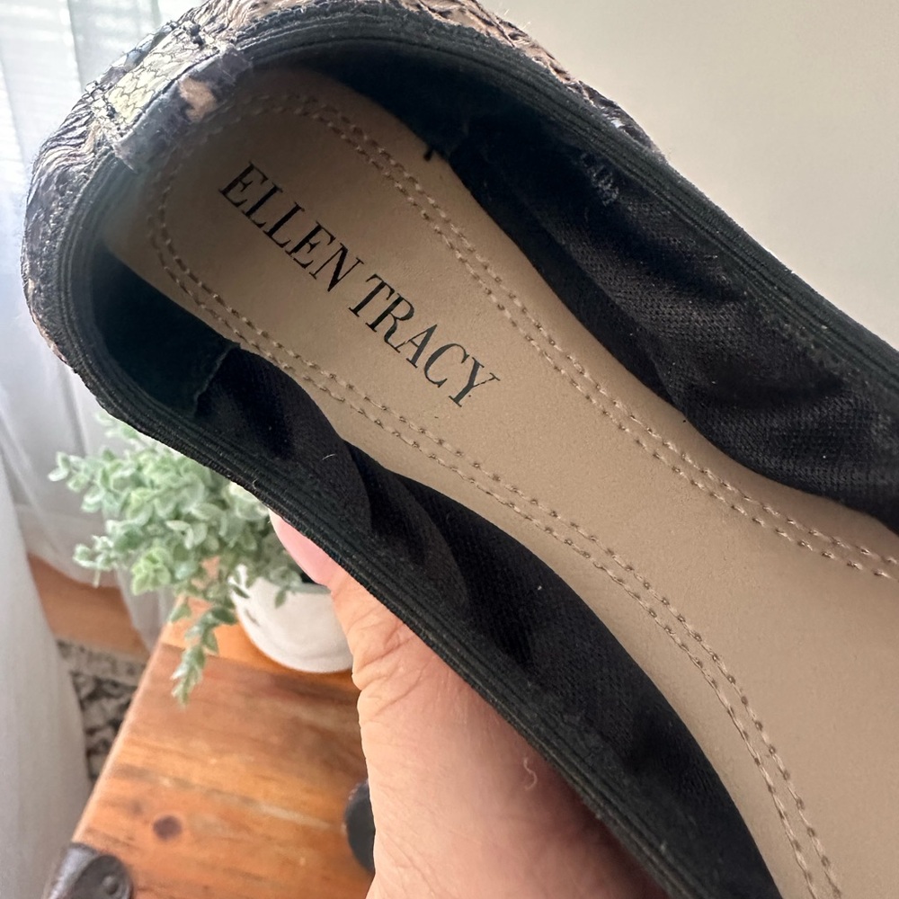 Ellen Tracy python flats - Picture 5 of 8
